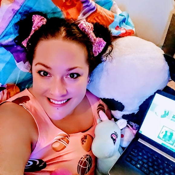 Meet your Posher, Abigaile - Picture 3 of 7